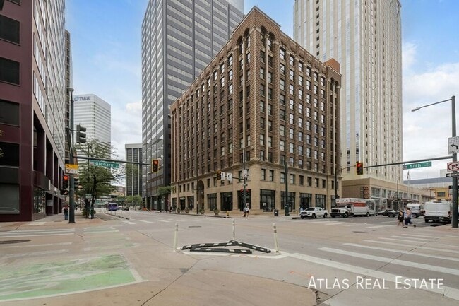 Building Photo - 444 17th St