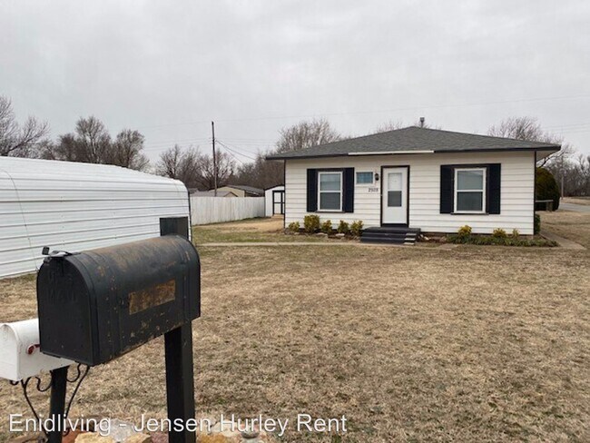 Foto del edificio - 3 br, 1 bath House - 2928 N Washington