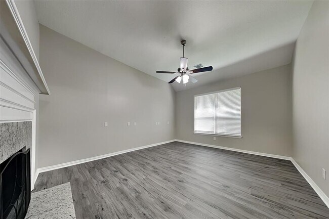 Foto del edificio - 6818 Auburn Oak Trail