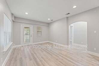 Building Photo - 13609 Pinnacle Cir W