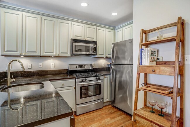 Building Photo - Terrific One Bedroom Condo in Truxton Circle!