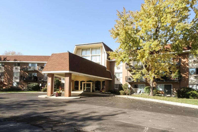 1188 Royal Glen Dr, Glen Ellyn, IL 60137 House Rental in Glen Ellyn