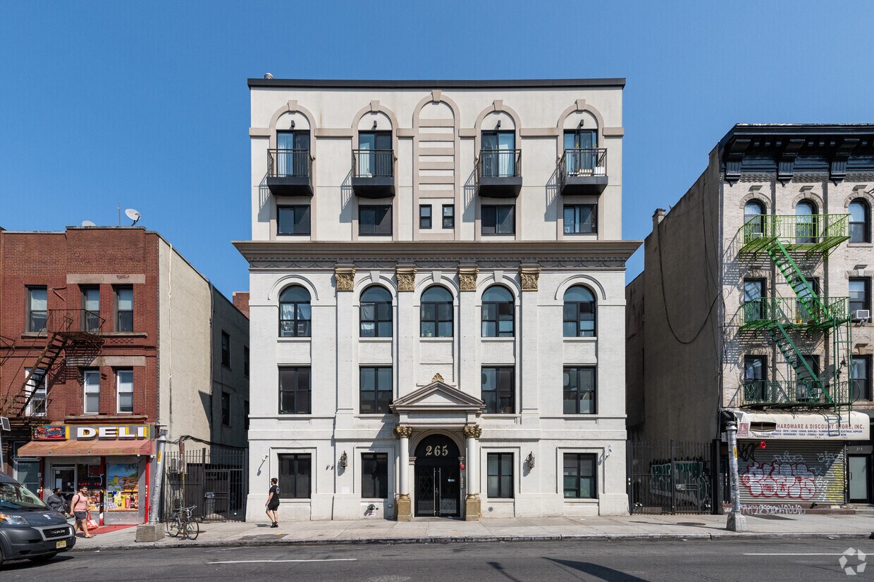 Primary Photo - The Nostrand Lofts