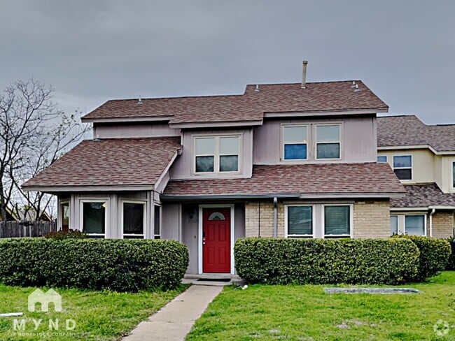 Building Photo - 9723 Summerwood Cir