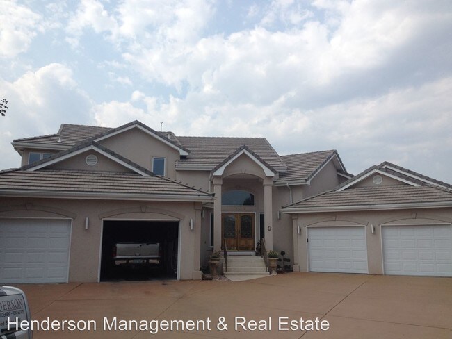 Building Photo - 1757 Stove Prairie Cir