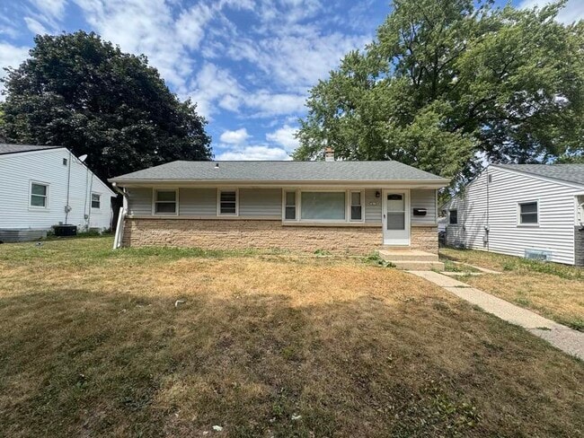 Building Photo - 7810 W Kathryn Ave