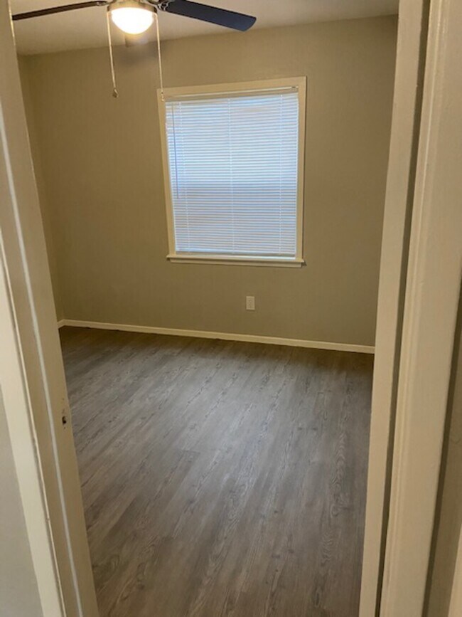 416 Crooks Dr Unit 1, Mount Pleasant, TX 75455 Condo for Rent in