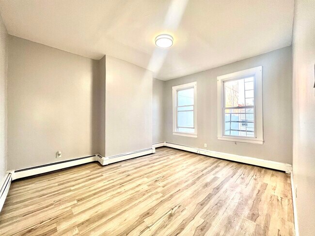 Foto del edificio - 542 West Side Ave