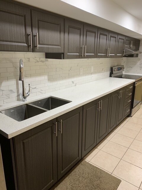 Photo du bâtiment - 38 Bottomwood St