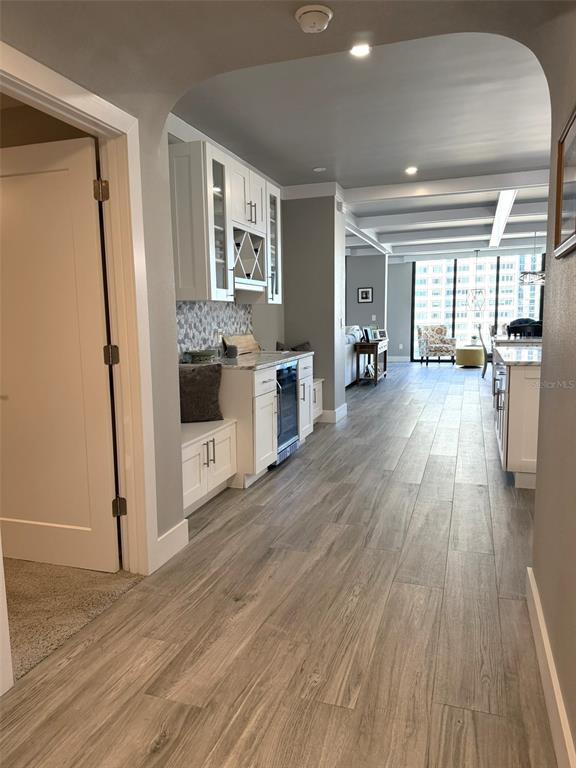 Building Photo - 1 Beach Dr SE