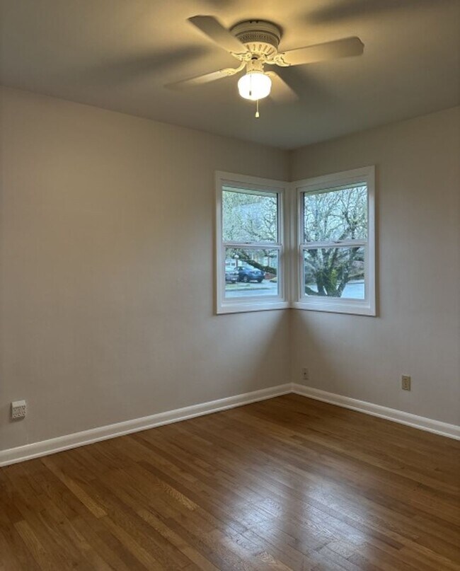 Foto del edificio - 3Bd/2Ba Single Story House - Available to View!