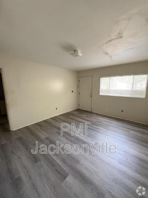 Building Photo - 5216 Seaboard Ave