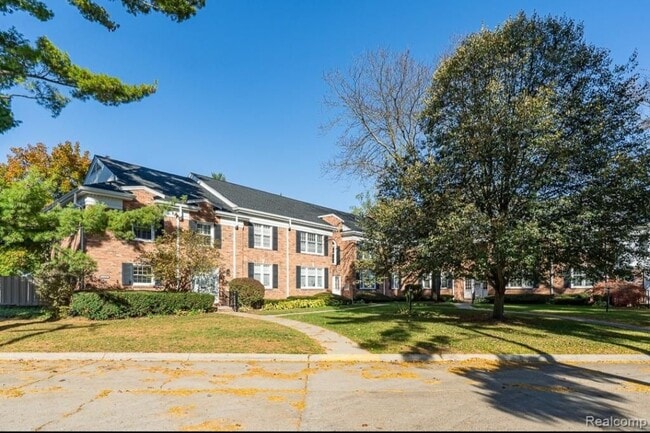 Building Photo - 1760 Trailwood Path