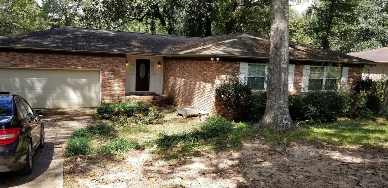 Primary Photo - 2404 Debden Ct