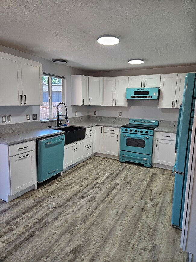 Foto del edificio - 5316 Holly Loop SE