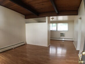 Building Photo - 745 30th St