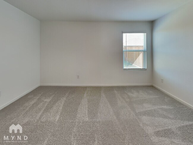 Building Photo - 2049 Belgian Dr