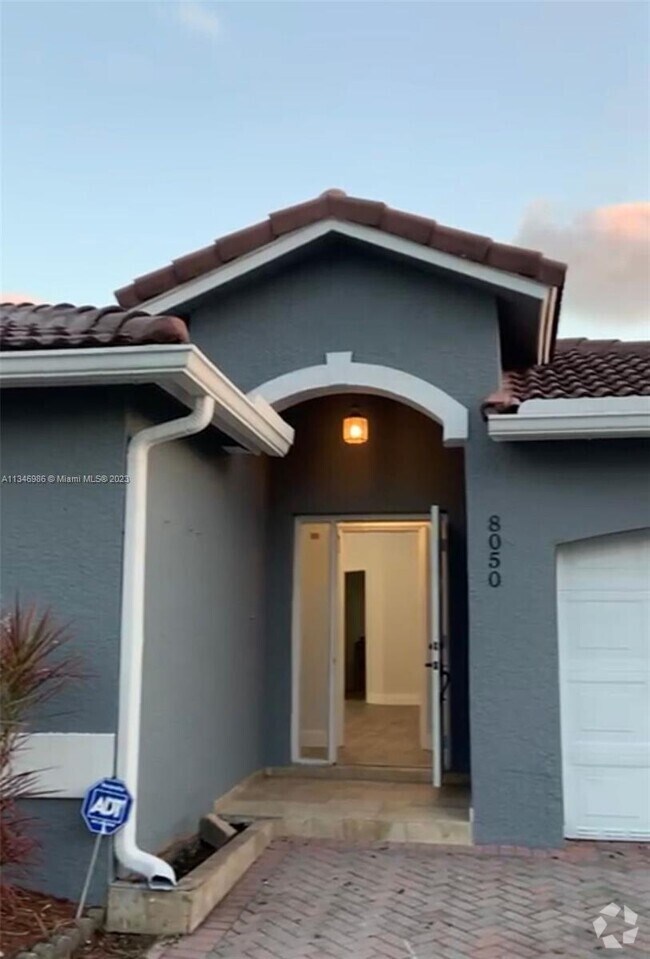 Lago Mar Houses for Rent with a Swimming Pool Miami, FL 1 Homes