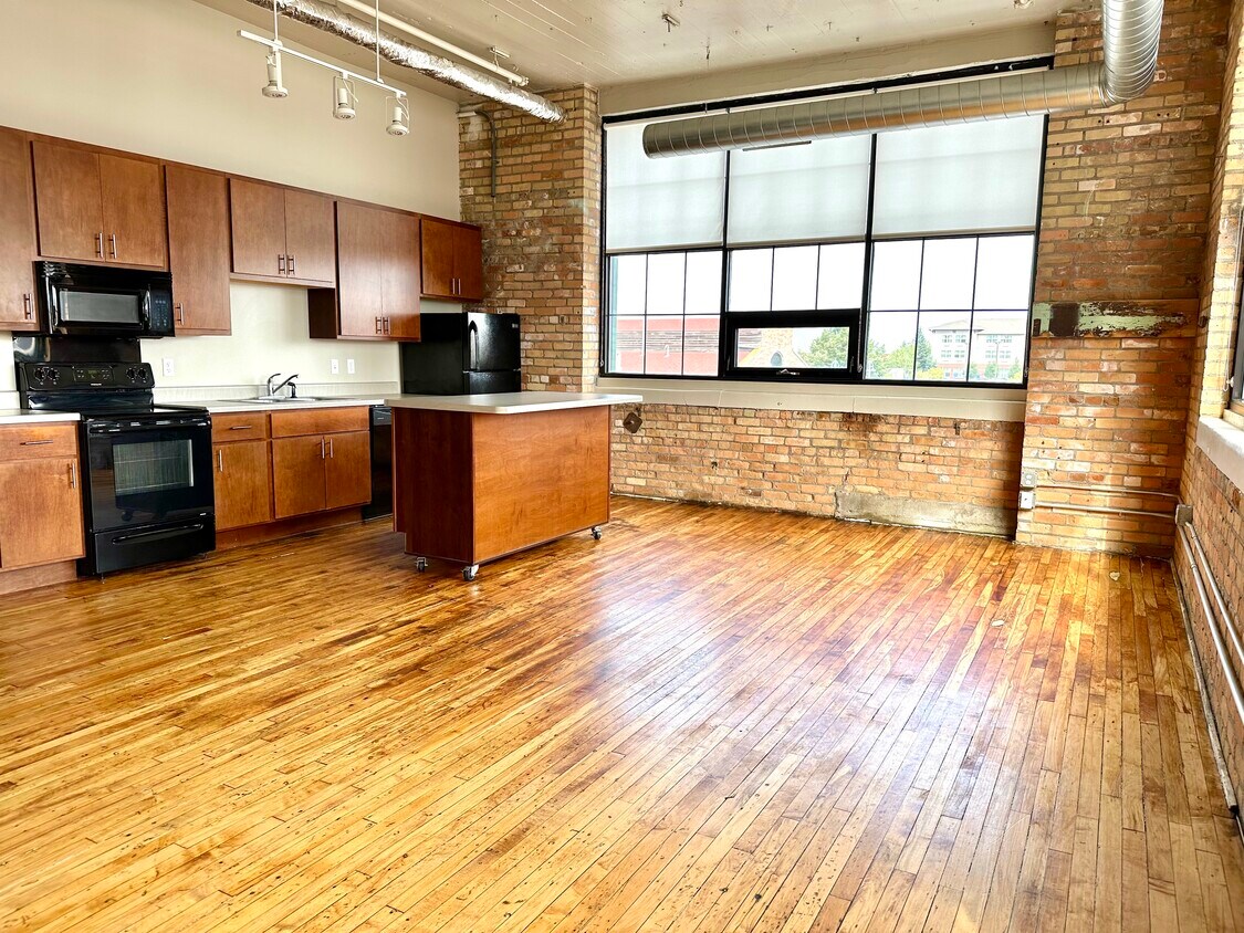 302 S Lake Ave Unit 307, Duluth, MN 55802 Apartments in Duluth, MN