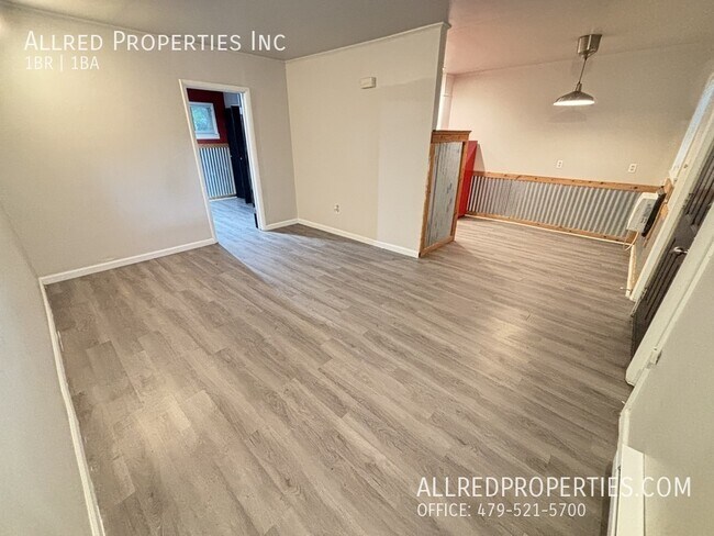 Foto del edificio - 621 N Leverett