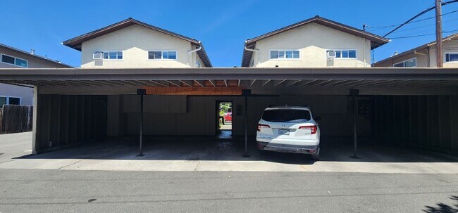 Car port - 4536 Hamilton Ave