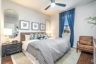 1BR, 1BA - 724SF - Bedroom - Discovery at The Realm