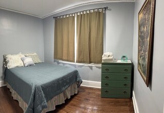 Building Photo - 2636 Pasadena St