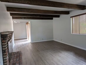 Building Photo - 829 Alynn Way