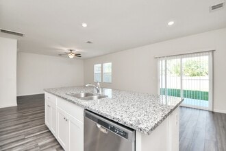 Building Photo - 7819 Royalwood Dr