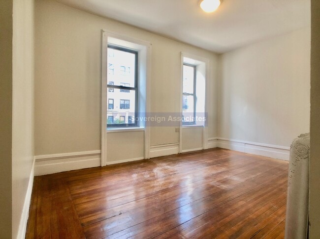 Building Photo - 182 Claremont Ave
