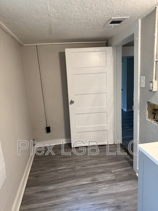 Foto del edificio - 622 Smoot St