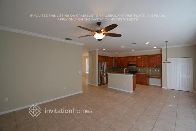 Foto del edificio - 12668 SW 44th St