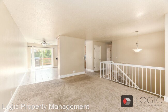 Foto del edificio - 3 br, 2 bath House - 835 West 2400 North