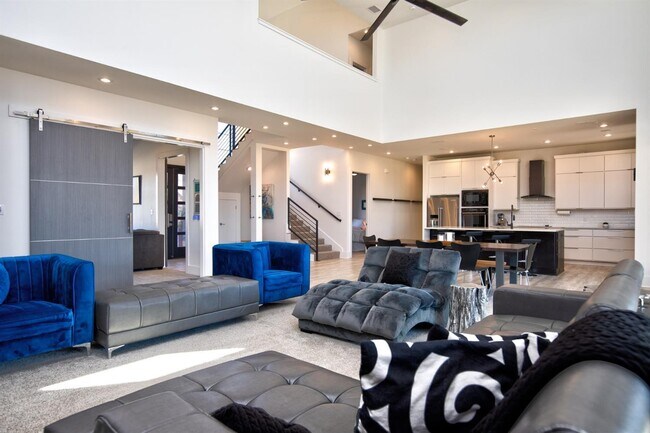 Foto del edificio - 1404 Knight Ave