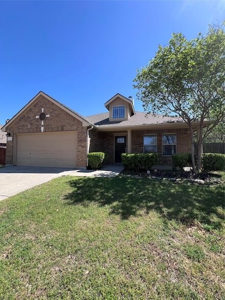 Building Photo - 13728 Village Vista Dr