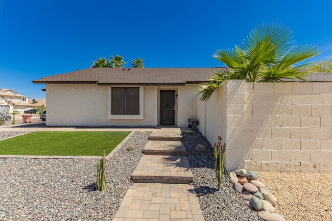 Foto del edificio - 8735 E Moreland St