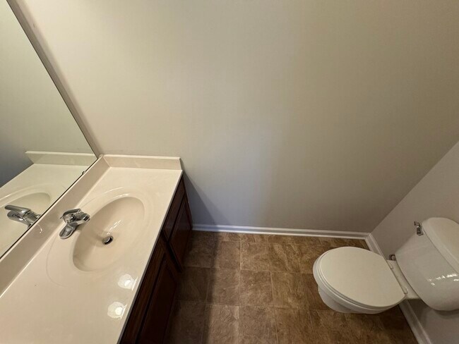 Building Photo - 5741 Seths Dr