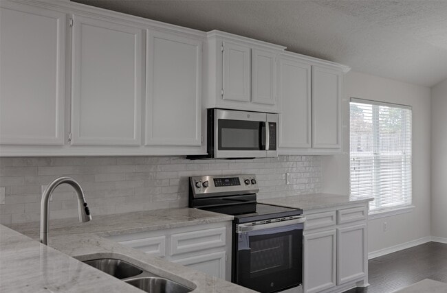 Building Photo - 14605 Ophiuchus Ct