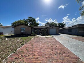 Building Photo - 8634 Sabal Way