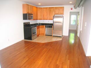 Primary Photo - 1709 W Master St