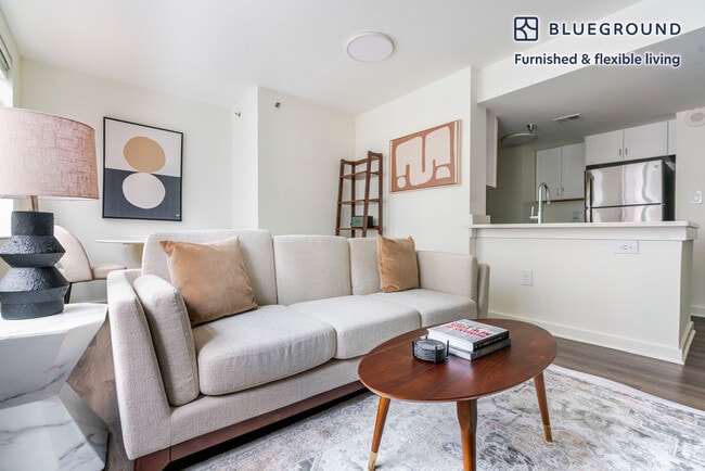 Foto del edificio - 400 8th St NW