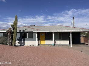 Building Photo - 1337 N 71st St