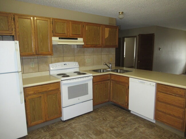 Building Photo - 1835 Landis Ct