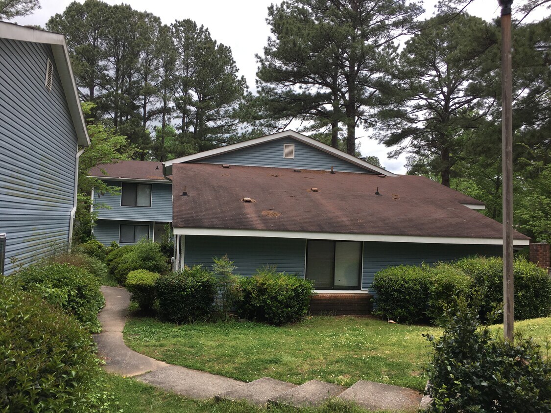 8596 Creekwood Way, Jonesboro, GA 30238 Townhome Rentals in Jonesboro GA