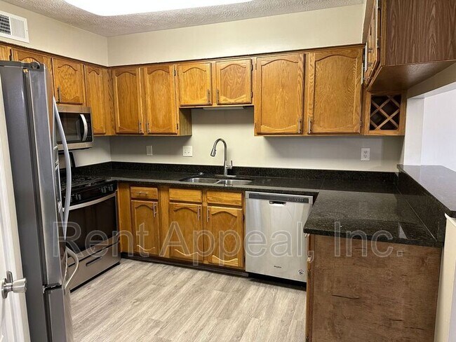 Building Photo - 1560 Burnstone Dr