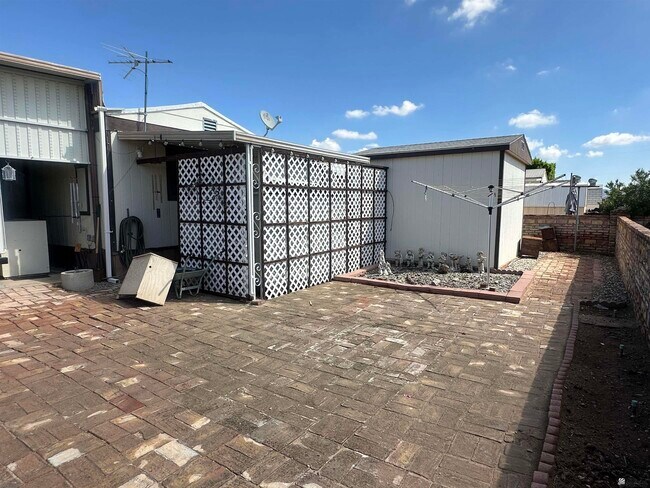 Foto del edificio - 10317 E 31st St