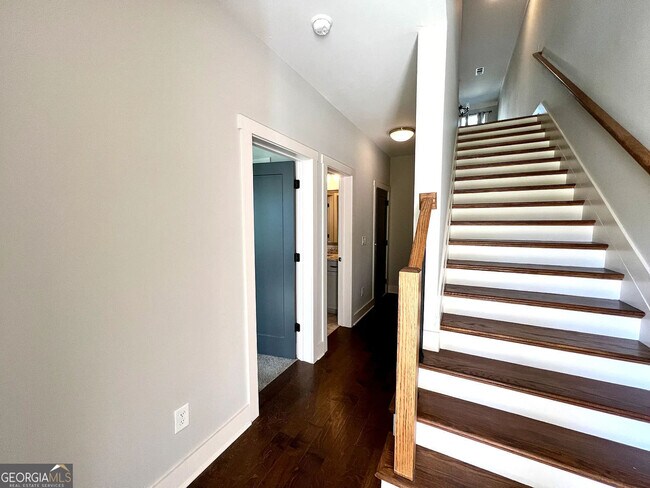 Foto del edificio - 3177 Kincaid Dr