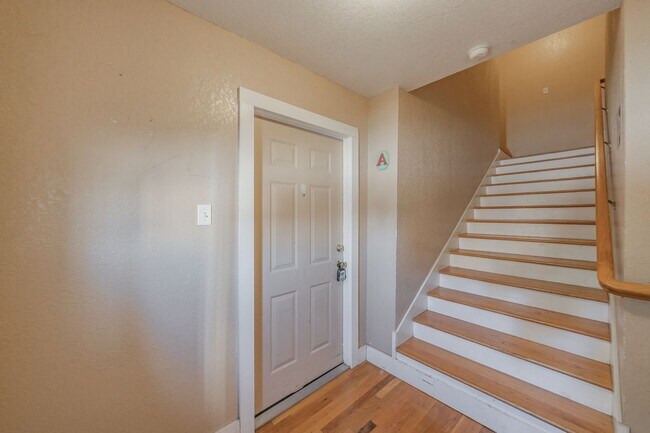 Foto del edificio - Efficiency apartment in the Historical Fairmount District!