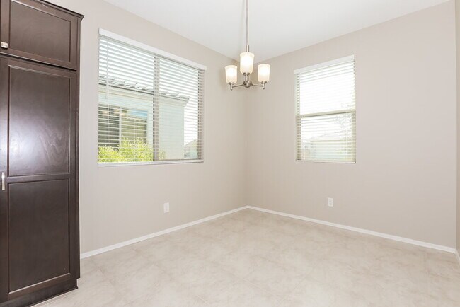 Building Photo - 4532 W Vervain Ave