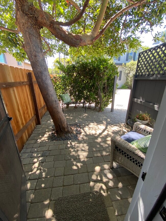 private patio - 226 W De la Guerra St